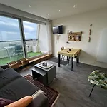 Cosy A 100m De La Avec Balcon Et Parking - - Fr-1-224c-199