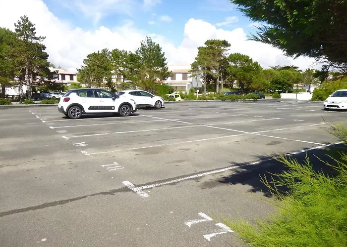 Cosy A 100m De La Avec Balcon Et Parking - - Fr-1-224c-199 생장드몽